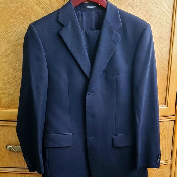 Men's suit - Picture 1 of 6